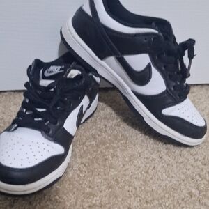 Nike Panda Dunks